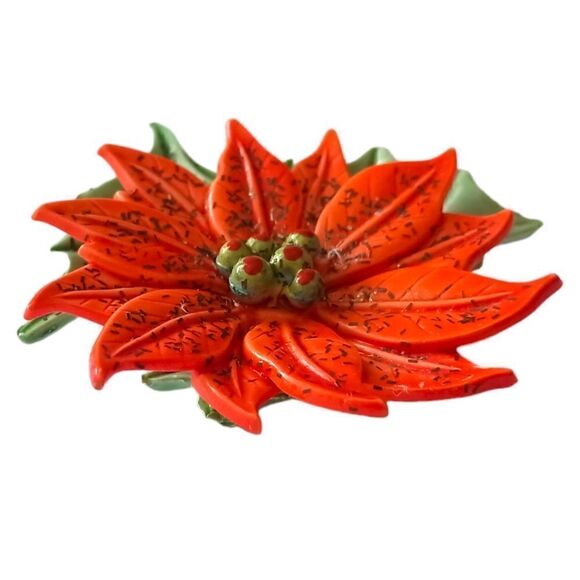 Vintage Poinsettia Brooch Pin Celluloid Plastic Christmas MCM Holiday Winter Red - Picture 6 of 14